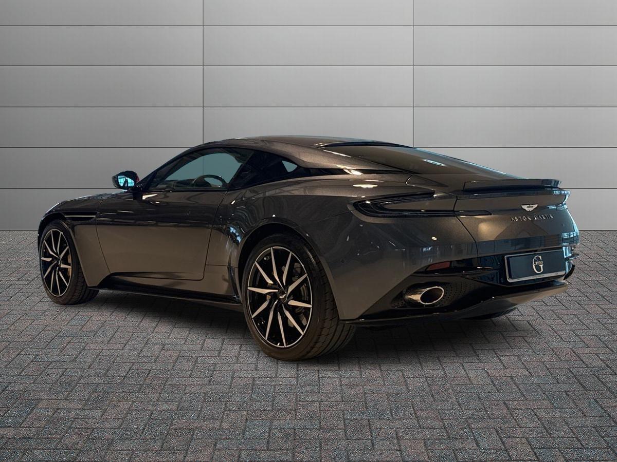 ASTON MARTIN DB11 Coupe 4.0 V8 auto
