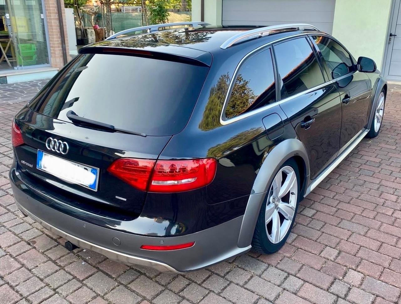 Audi A4 Avant 2.0 TDI 170CV F.AP. ALLROAD QUATTRO ( Gancio traino