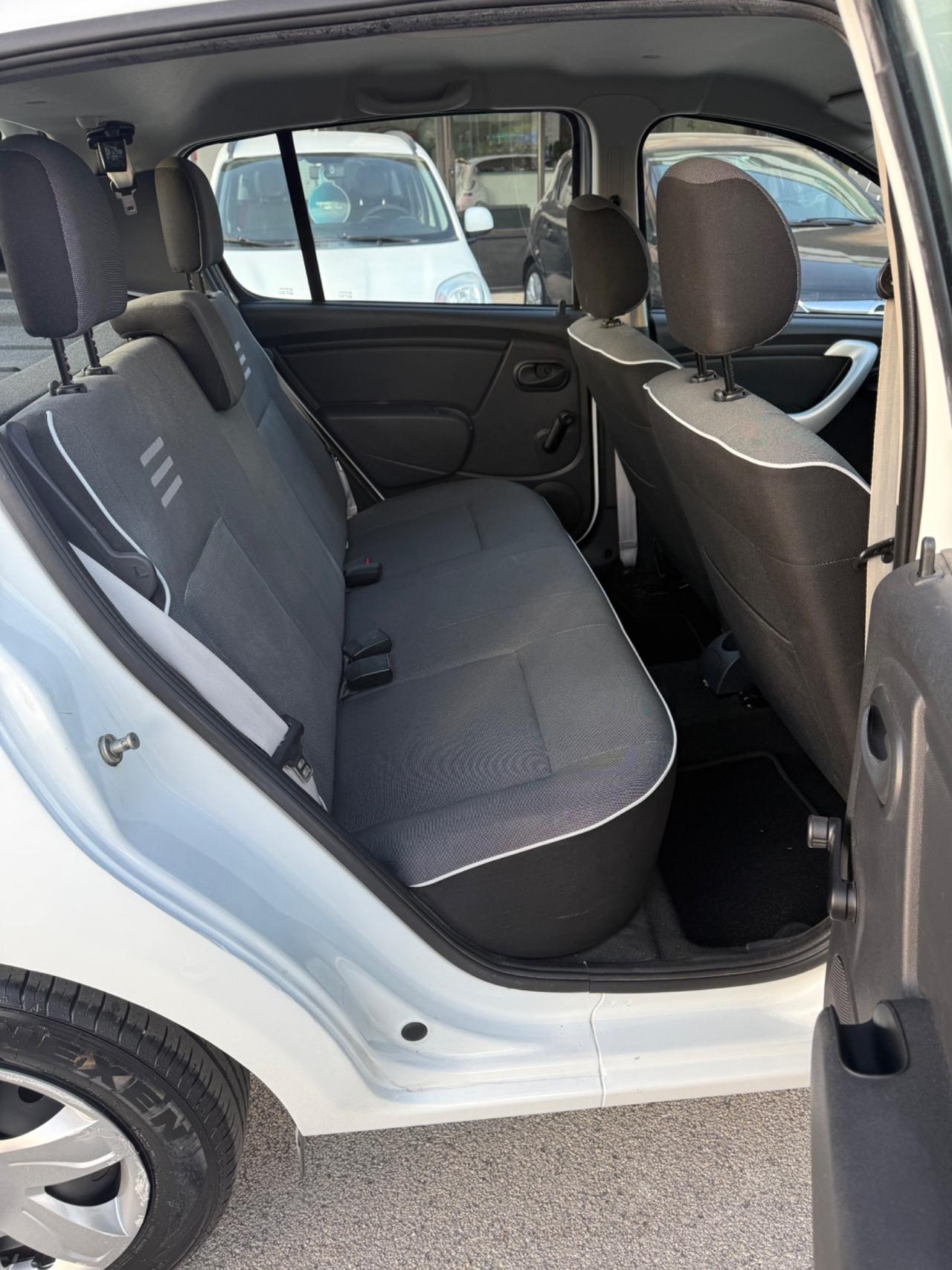 Dacia Sandero 1.2 16V GPL 75CV Story