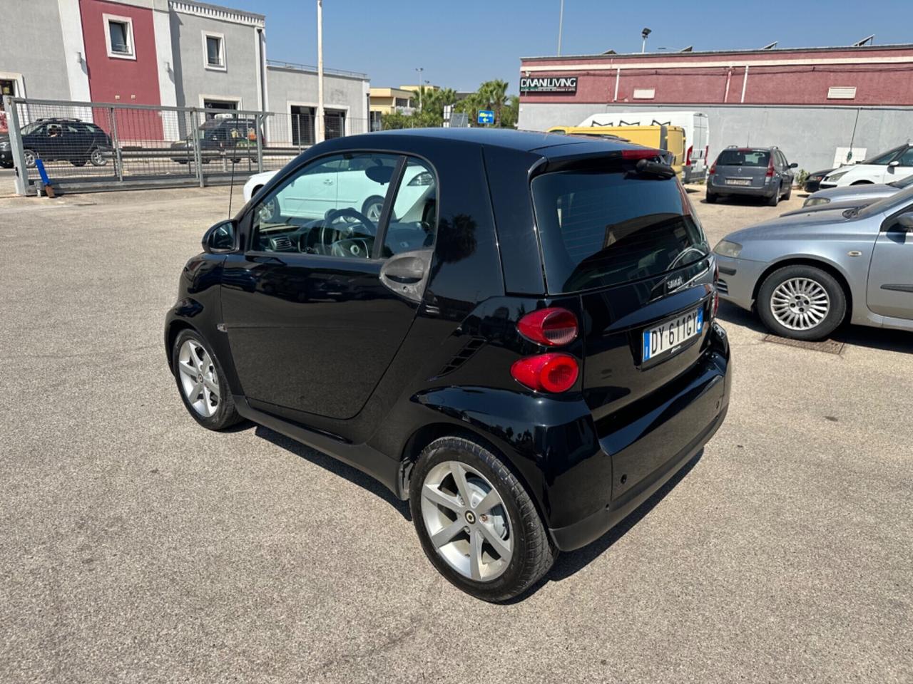 SMART CON POCHI KM PERFETTISSIMA