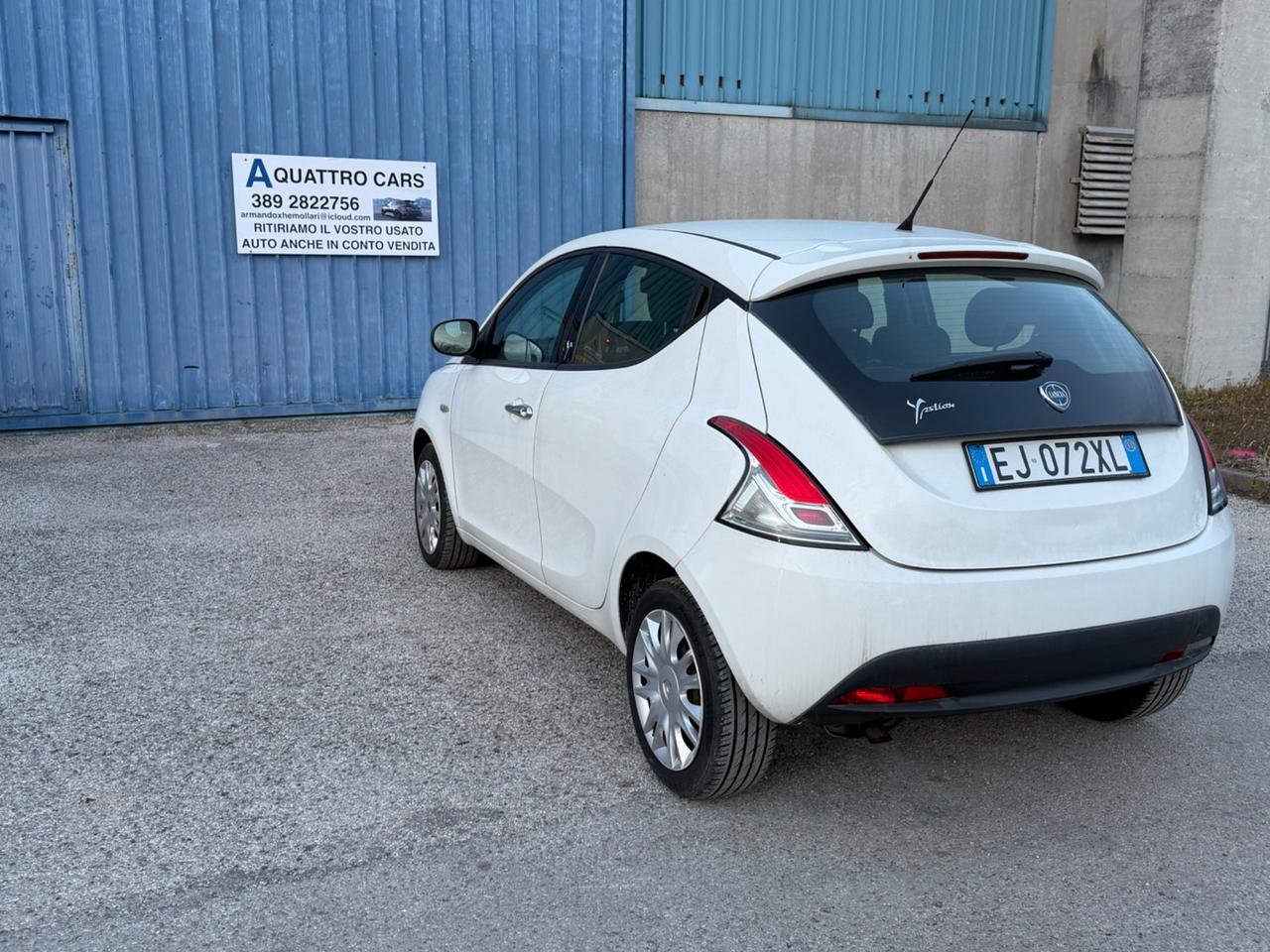 Lancia Ypsilon 1.3 MJT 75 CV Platino