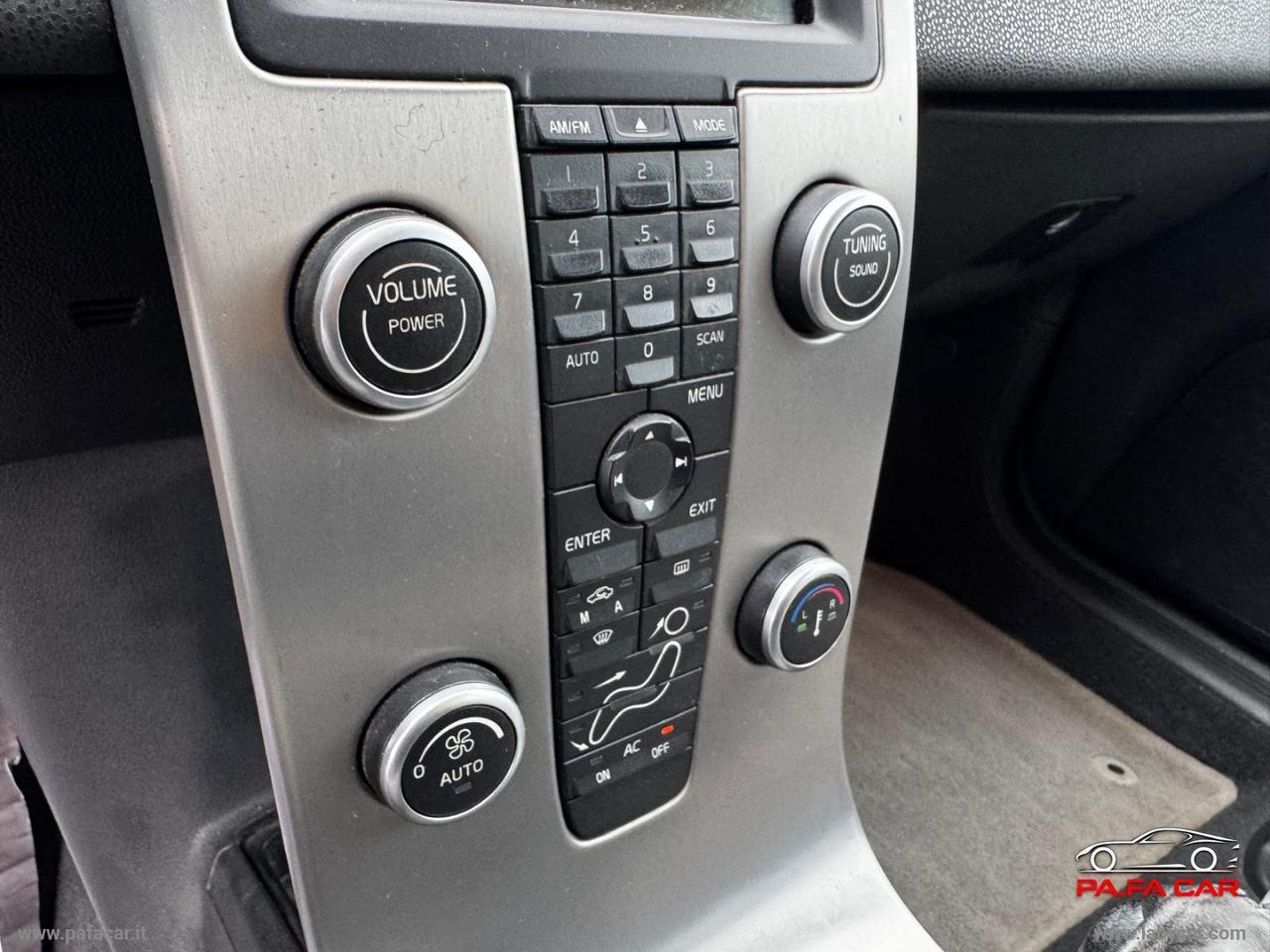 VOLVO V50 2.0 D Summum