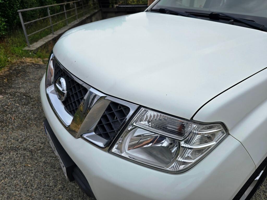 Nissan Navara 2.5 dCi 190CV 4 porte Double Cab LE