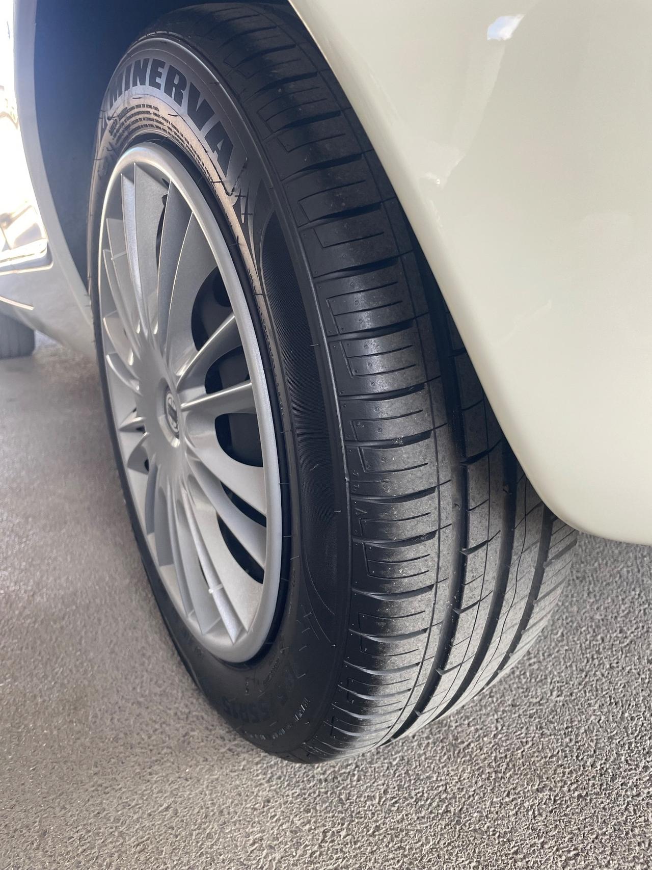 Lancia Ypsilon 1.2 69 CV neopatentati Silver Full provenienza dalla Toscana