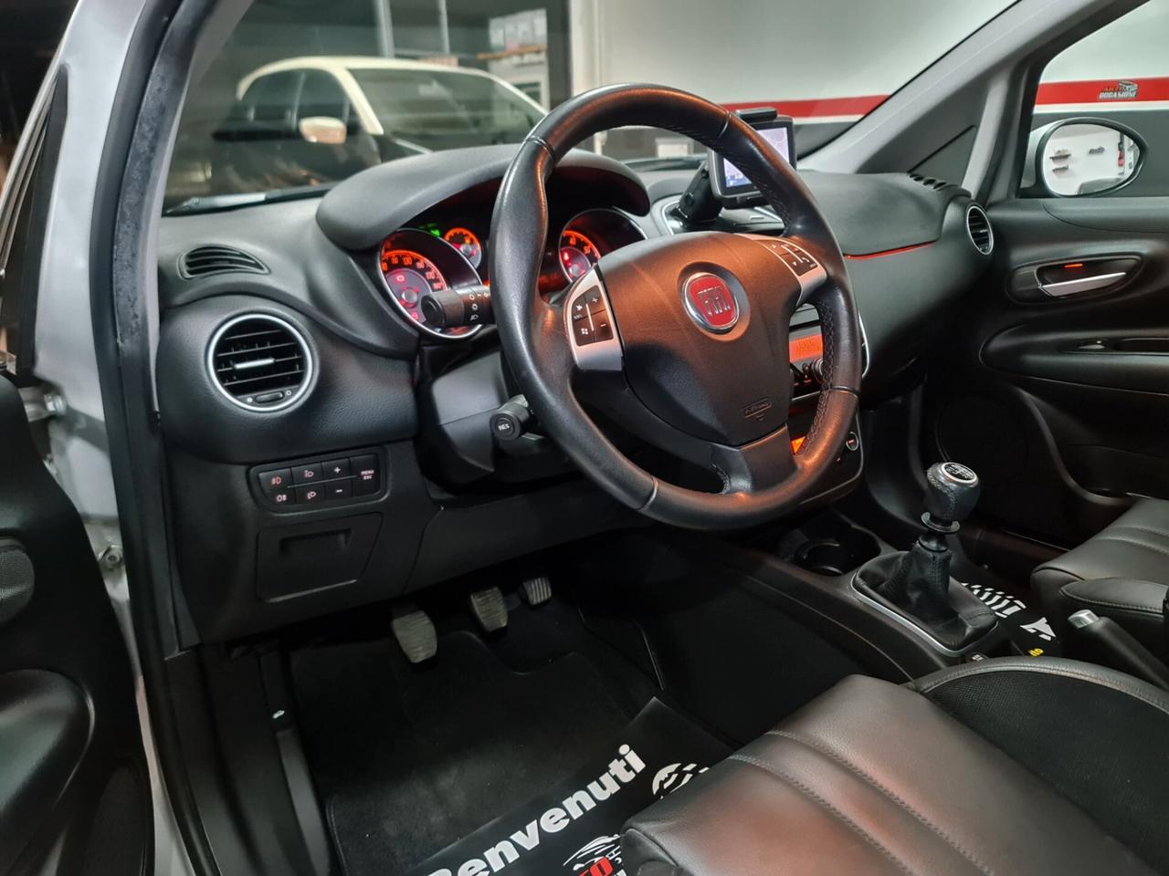 Fiat Punto Evo 1.6 Mjt DPF*Navigat.*Pelle*Cruise*PDC