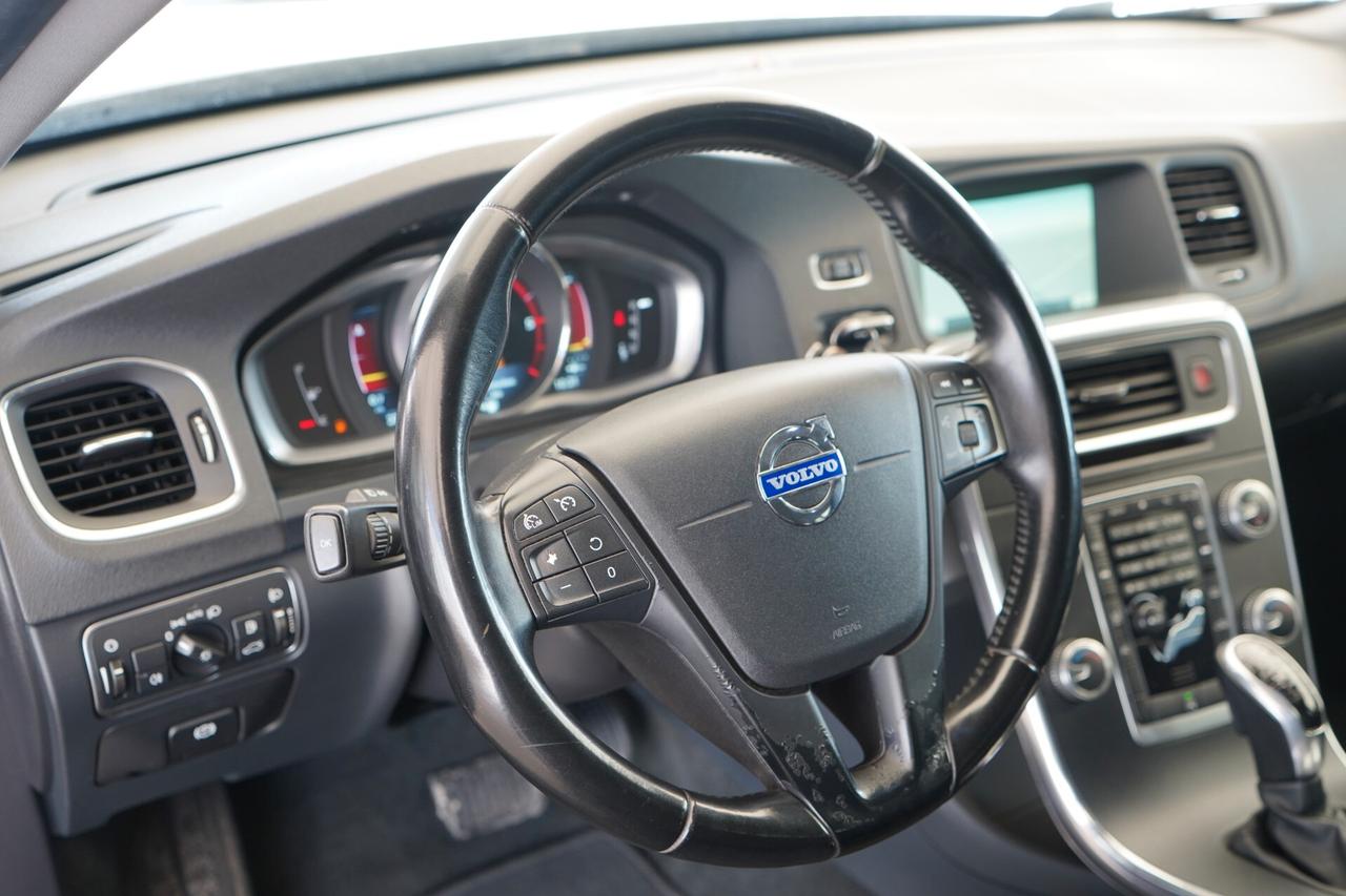 Volvo V60 D2 1.6 Powershift Kinetic