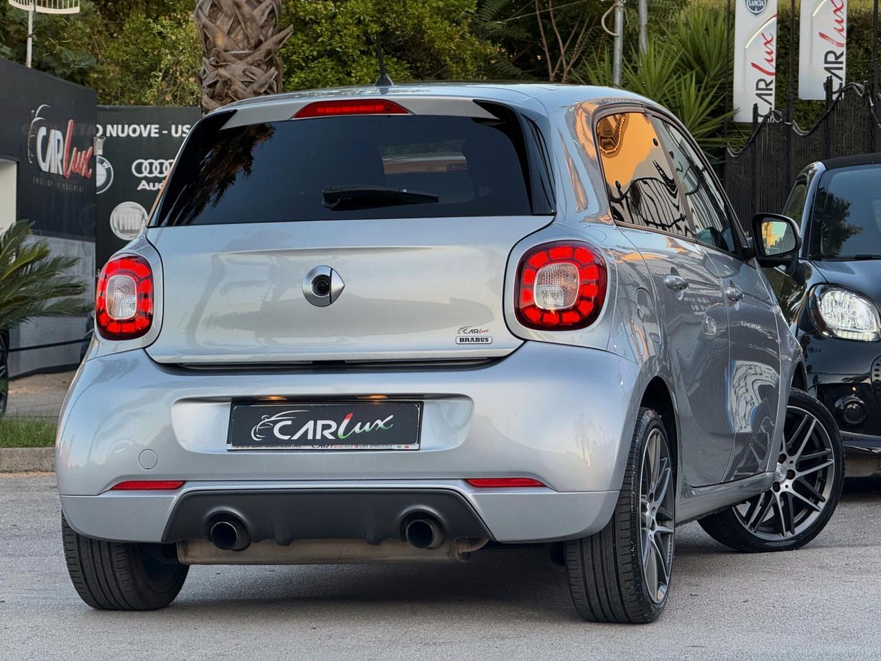 Smart forFour 0.9 T BRABUS 109CV TETTO CAM JBL