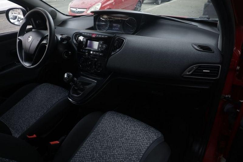 Lancia Ypsilon Lancia Ypsilon 1.0 FireFly 70cv S&S Hybrid SILVER Unicoproprietario