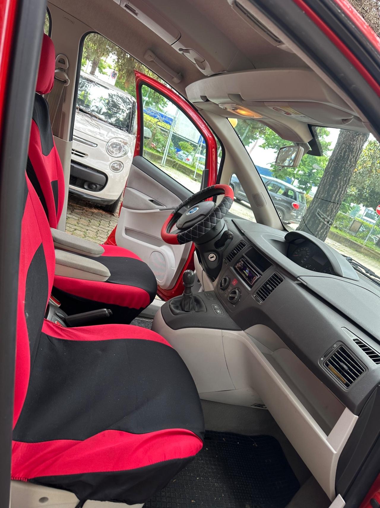 Fiat Idea 1.4 16V Emotion