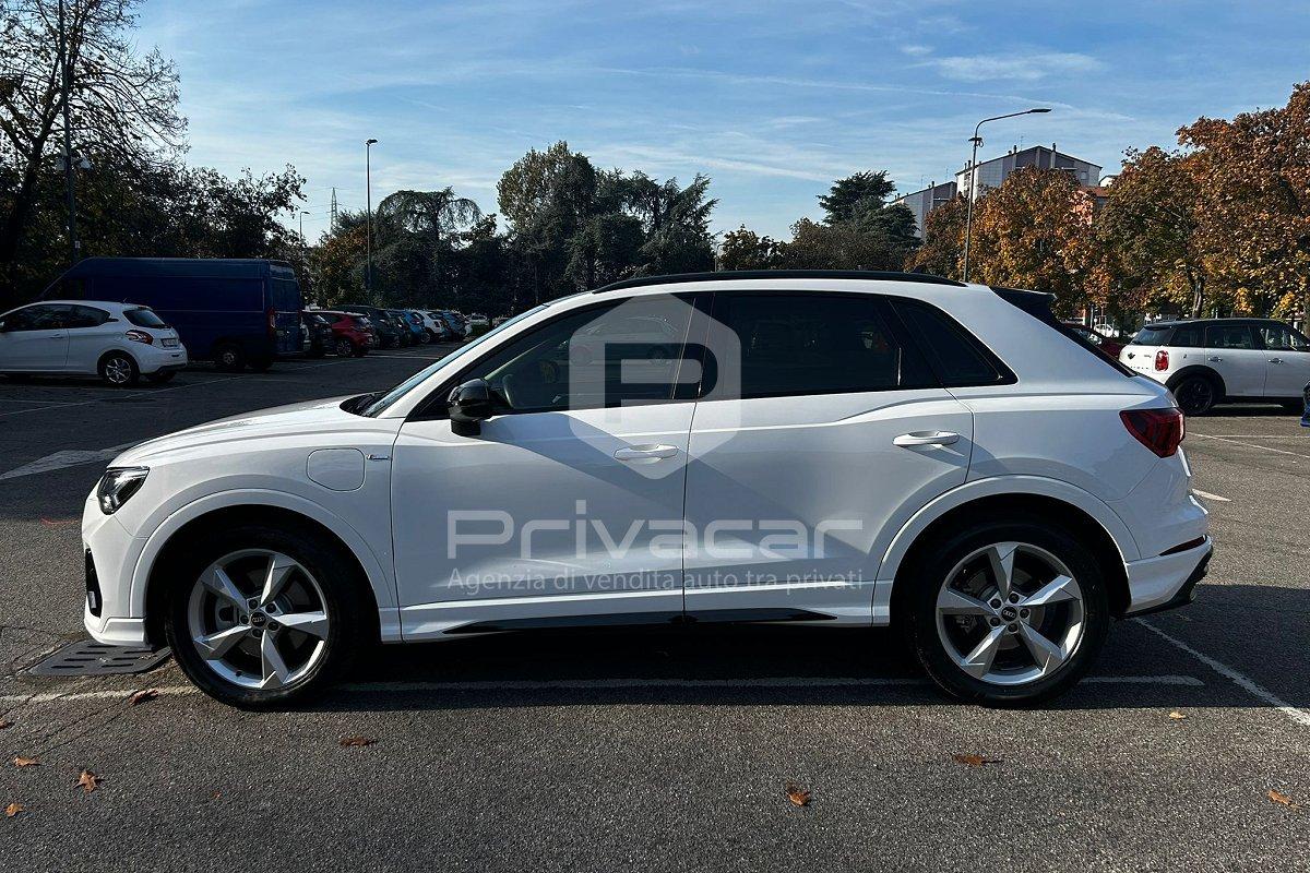 AUDI Q3 45 TFSI e S tronic S line edition