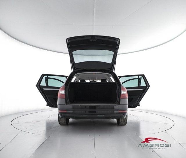 SKODA Octavia 1.5 DSG Wagon Executive G-Tec