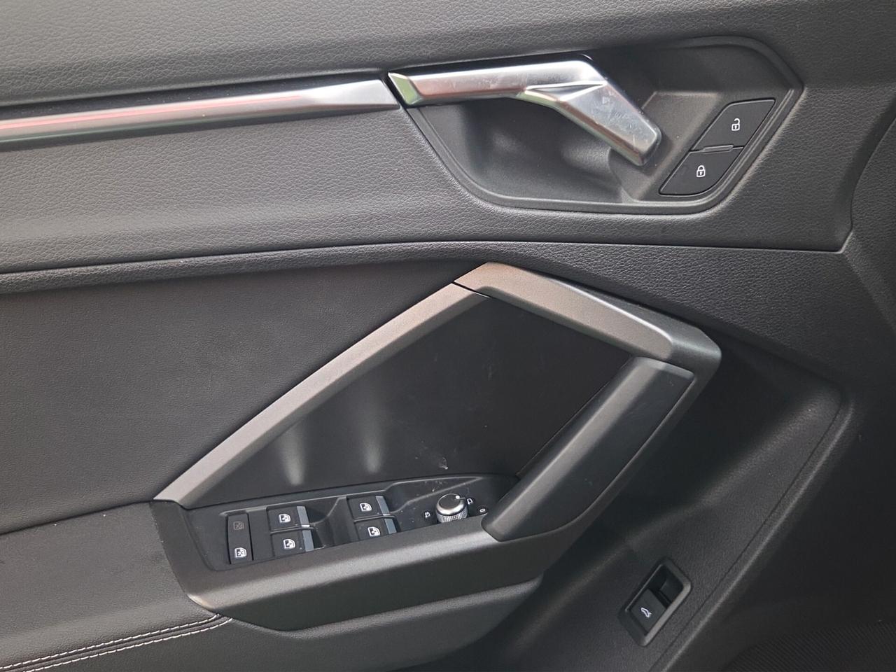 Audi Q3 SPB 35 TDI quattro S tronic Business Plus