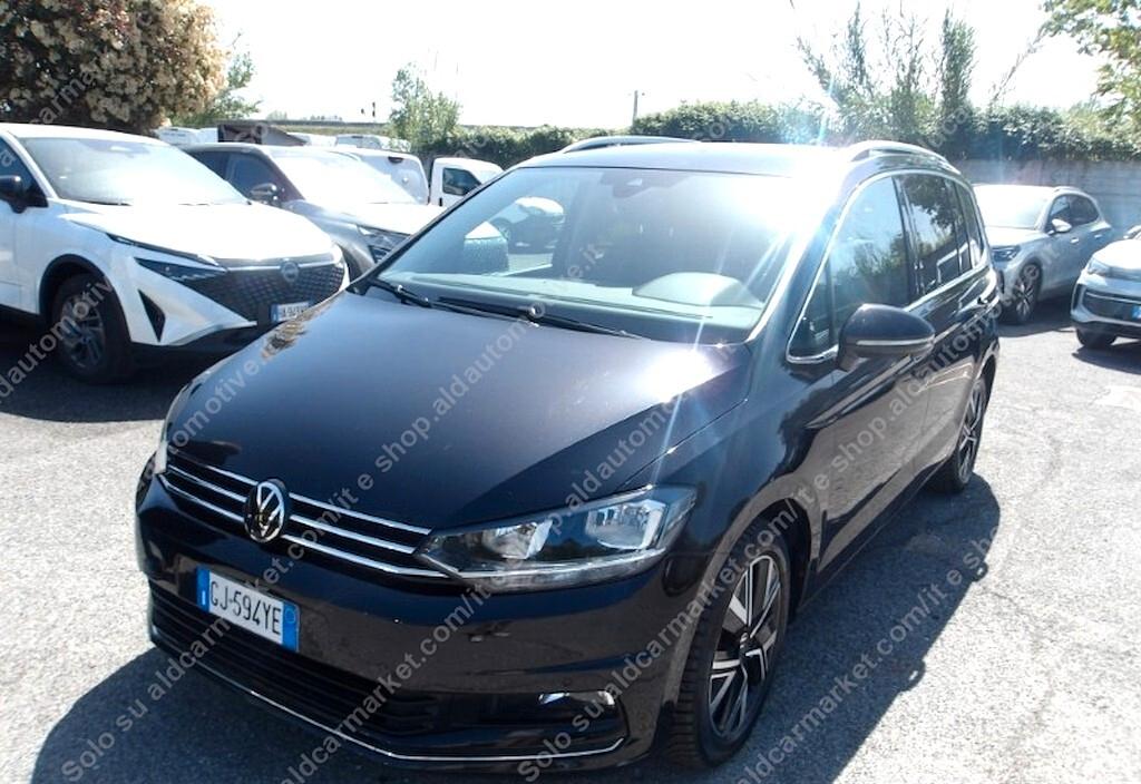 Volkswagen Touran 2.0 TDI 150 CV SCR DSG Executive BlueMotion Tech.7p Nav PDC UNIPRO IVA DEDUC.