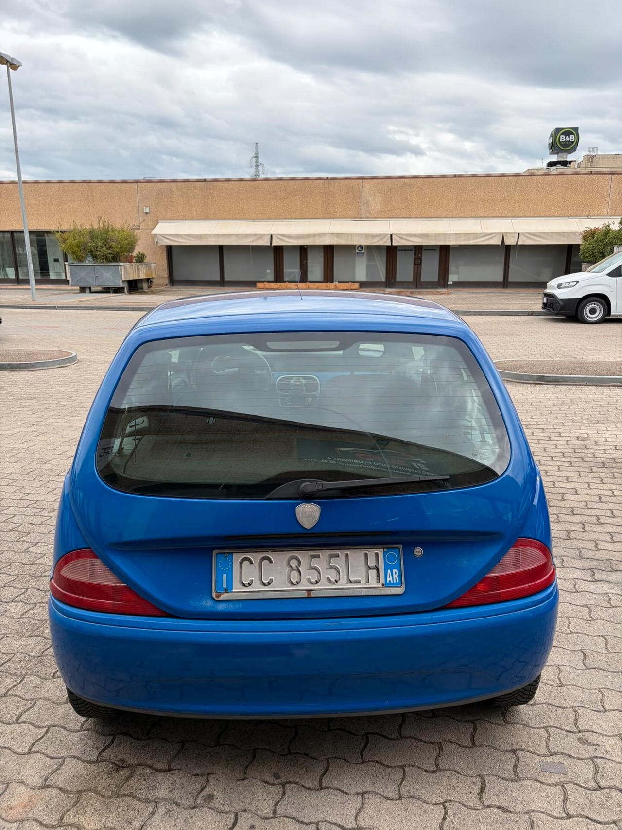 Lancia Y 1.2i cat Elefantino Blu