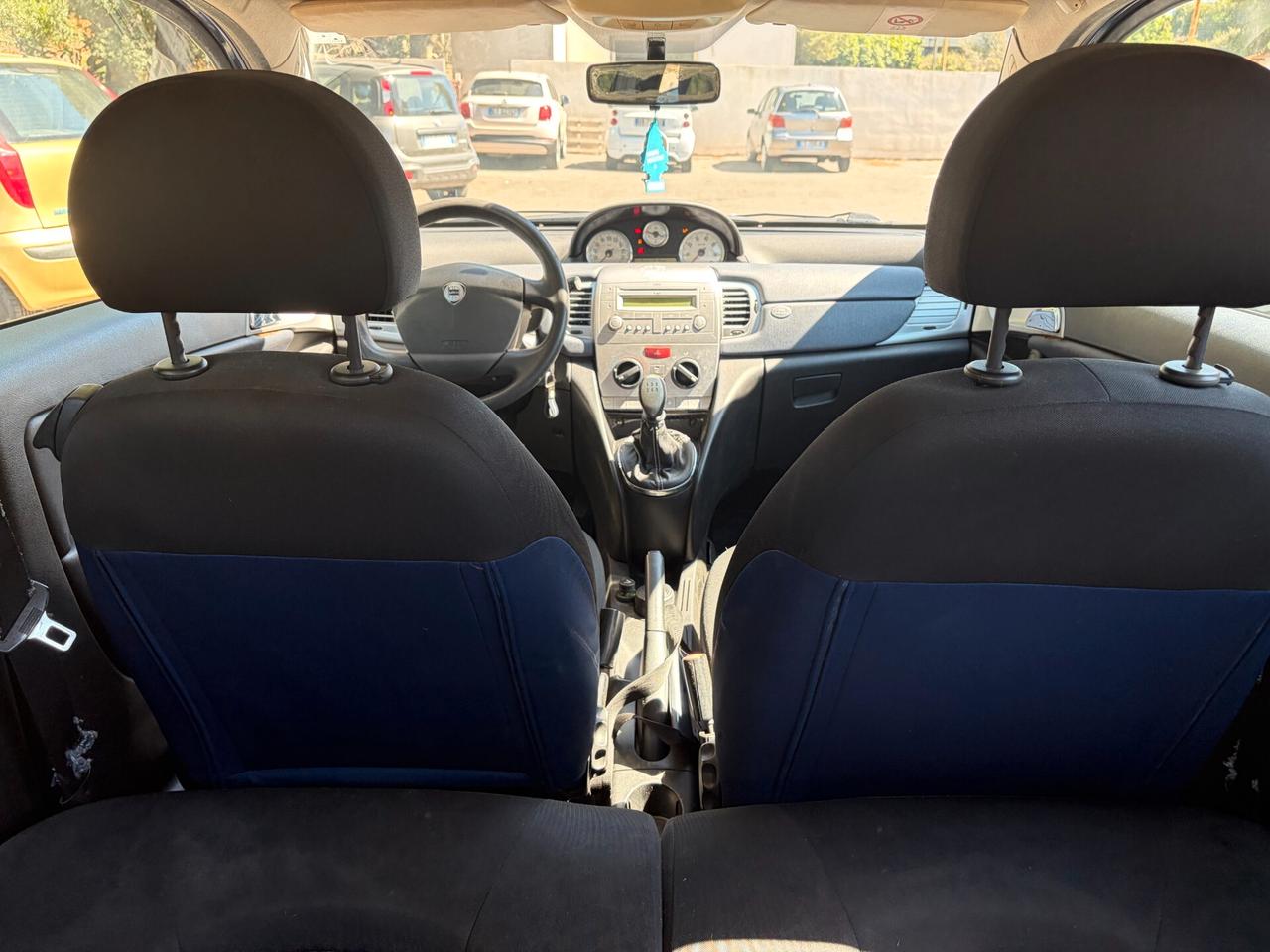 Lancia Ypsilon 1.2 Oro Bianco