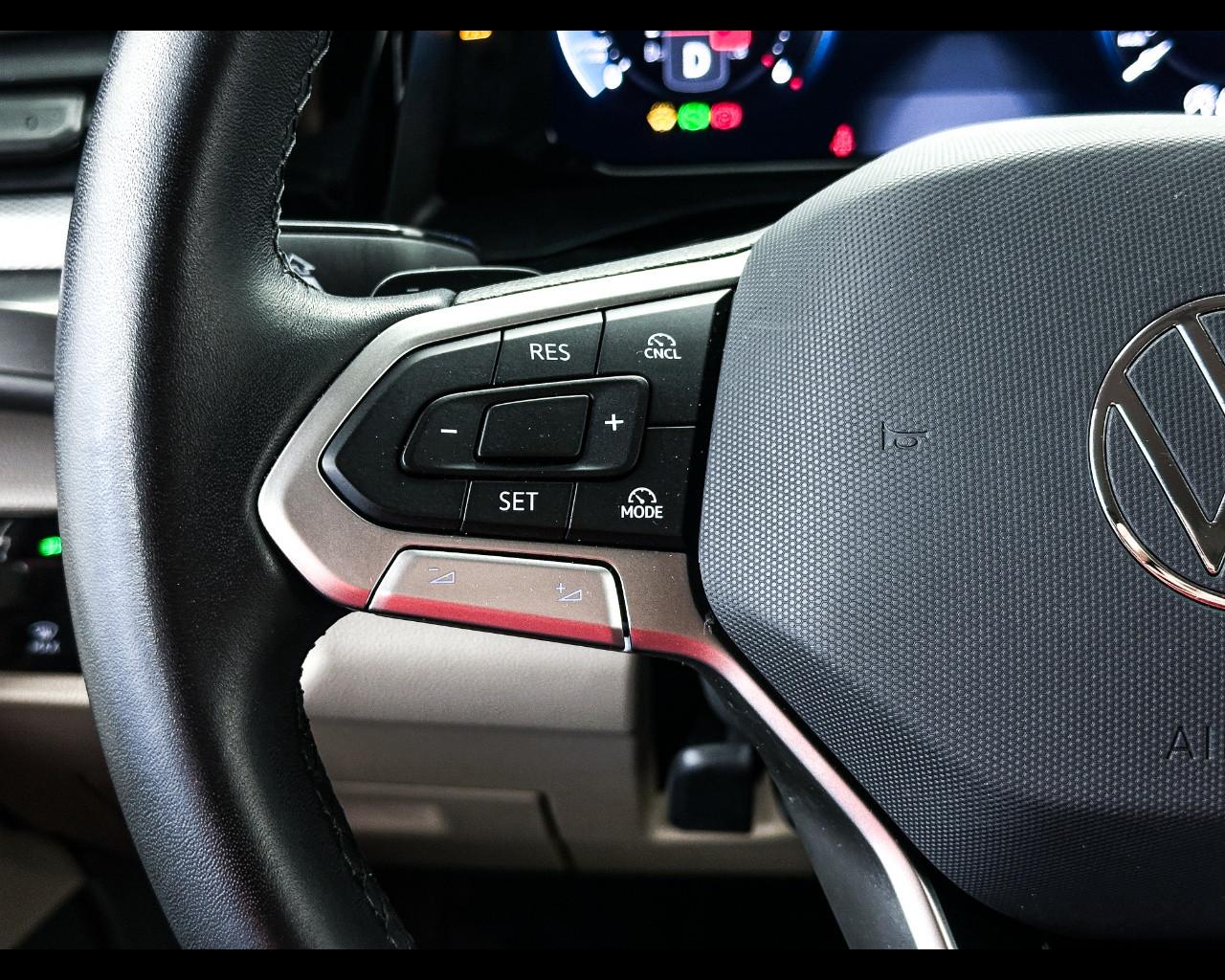 VOLKSWAGEN Multivan 7ª '21-> - Multivan 2.0 TDI 150CV DSG Space