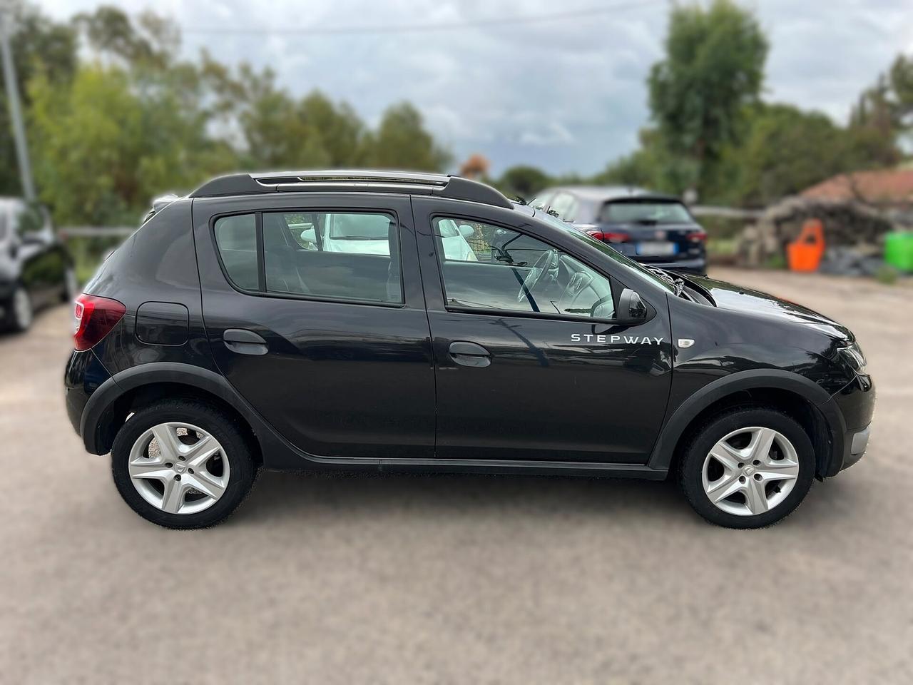 DACIA SANDERO STEPWAY 900 TCe - 2014