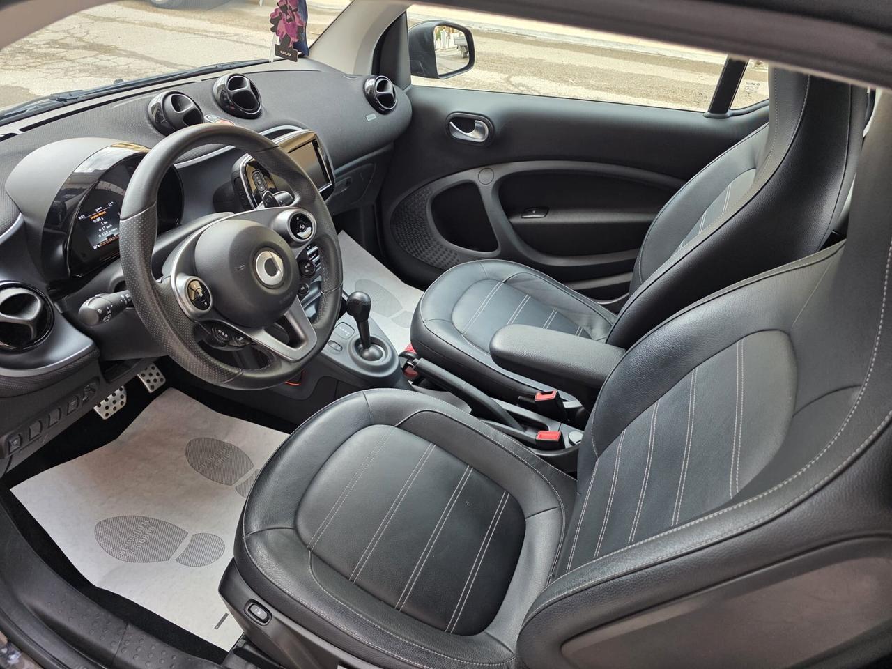 Smart ForTwo 1000 cc Turbo Autom. Prime+Led Diurni+Navy+Pelle...