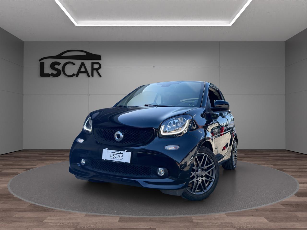 Smart fortwo coupe 0.9 Turbo Allestimento Brabus 90cv - Unico proprietario - Cerchi in lega - Luci Led - Tetto panoramico - Schermo touch