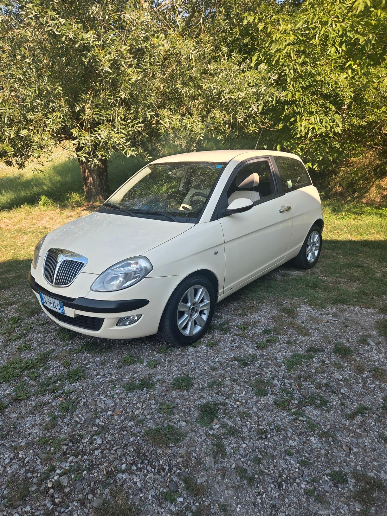 Lancia Ypsilon 1.2 Argento