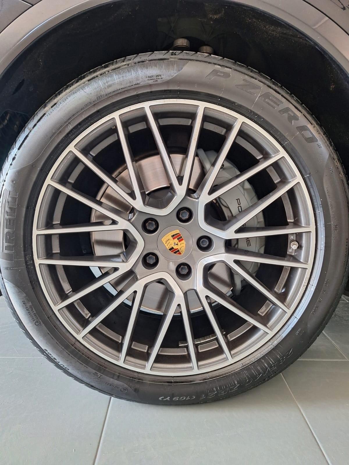 Porsche Cayenne 2.9 V6 S