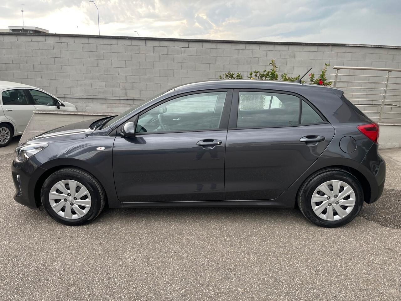 Kia Rio 1.2 mpi eco Gpl 82cv TELPDC/CLIMA ADATTA NEOPAT.