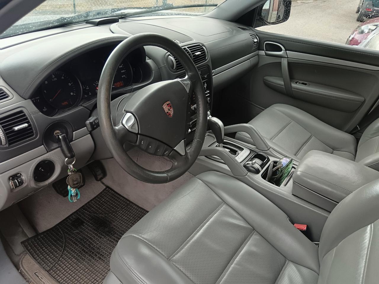 Porsche Cayenne 3.0 TDI 239CV TIPTRONIC