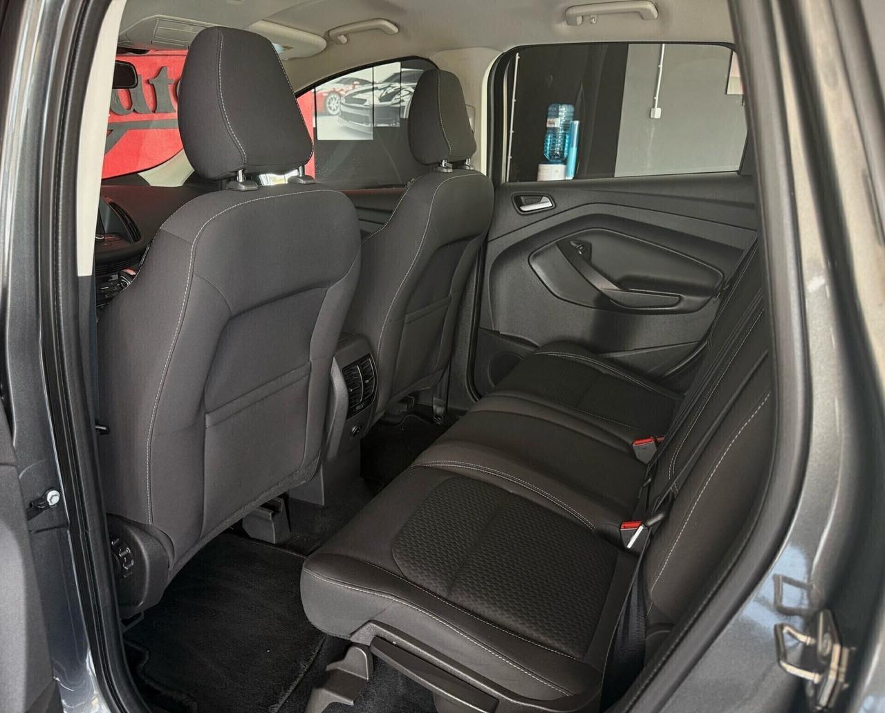 Ford Kuga 2.0 TDCI 120 CV S&S 2WD Powershift Business