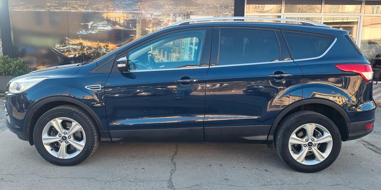 Ford Kuga 2.0 TDCI 120 CV S&S 2WD Titanium