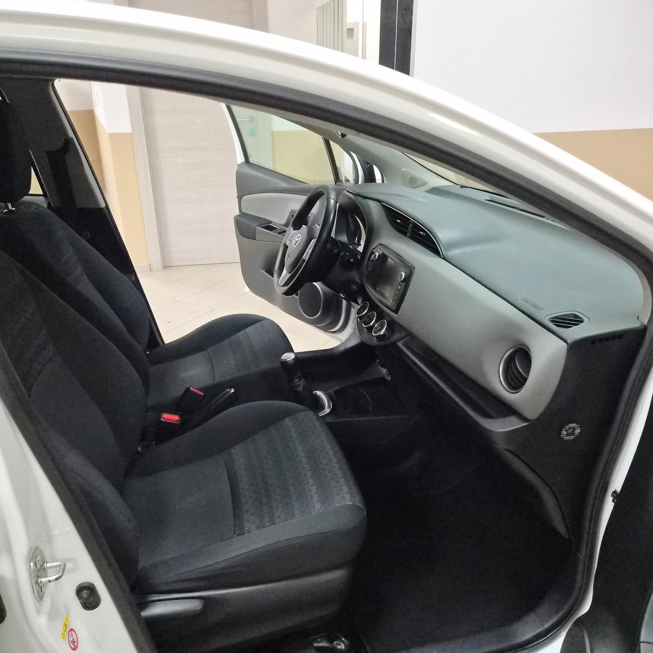 Toyota Yaris 1.0 5 porte Lounge