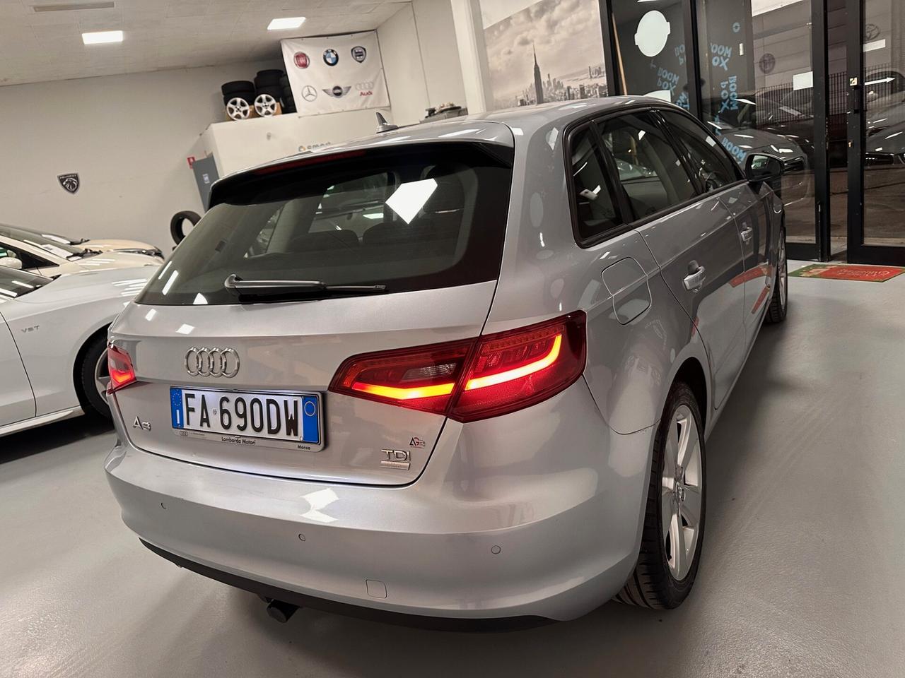 Audi A3 AUDI A 3 1.6 TDI 5 PORTE