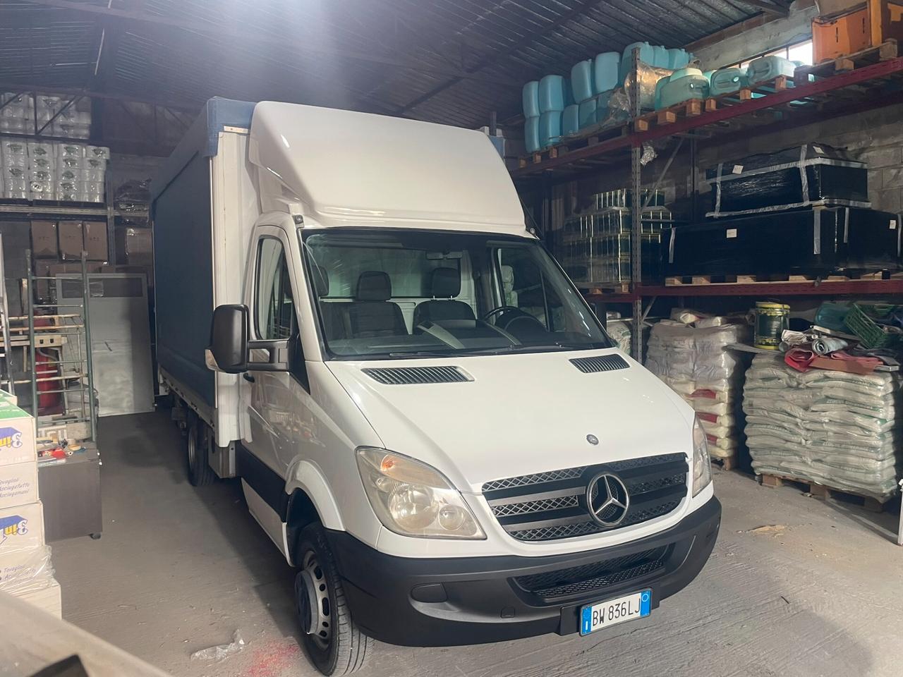 MERCEDES SPRINTER 411 CENTINATO CON TELO SCORREVOLE E PEDANA IDRAULICA DHOLLANDIA 10 QUINTALI