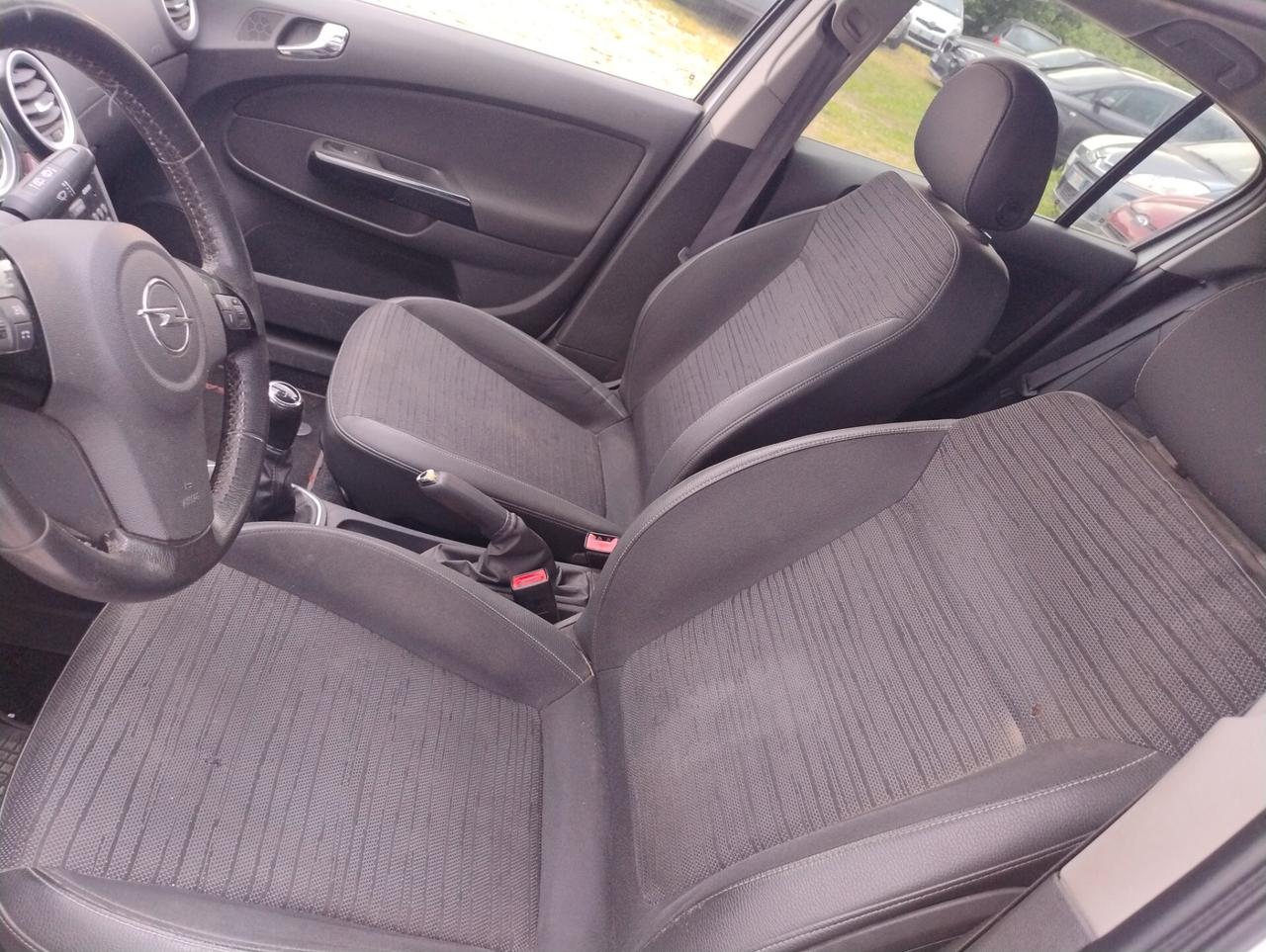 Opel Corsa 1.2 85CV 5 porte GPL-TECH Edition