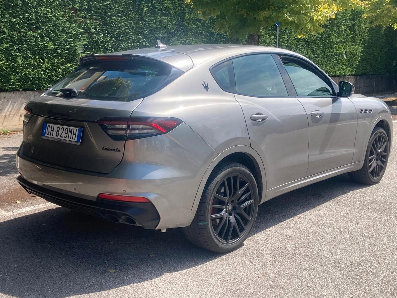 Maserati Levante HYBRID 330 CV AWD GT
