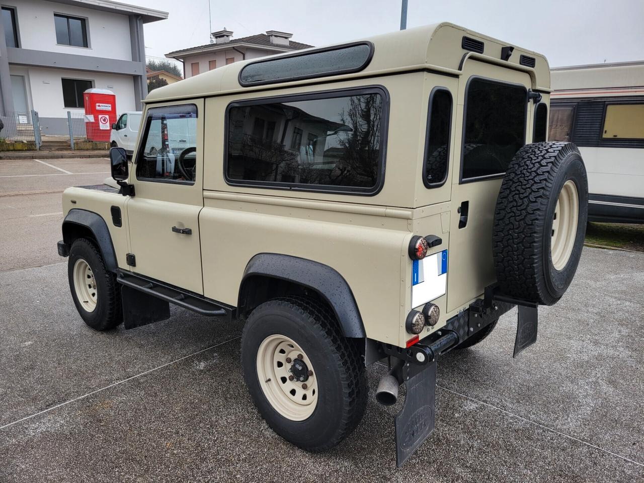 Land Rover Defender 90 turbodiesel Hard-top