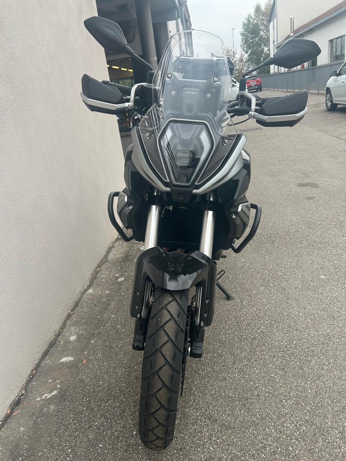 QJ Motor SRT 600 SX PRONTA CONSEGNA IN PROMOZIONE