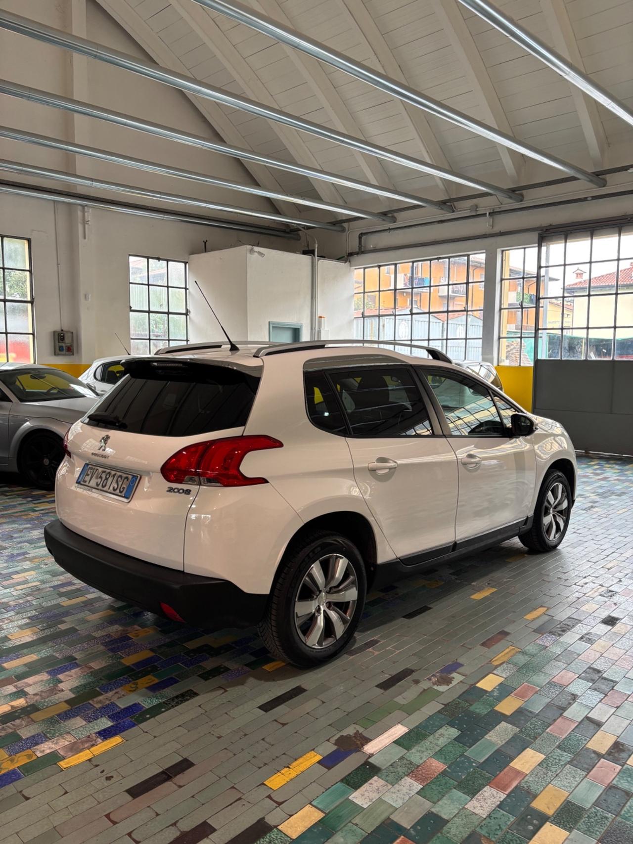 Peugeot 2008 PureTech 82 Active