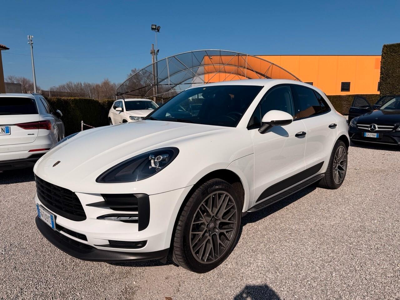 Porsche Macan 2.0 245cv pdk