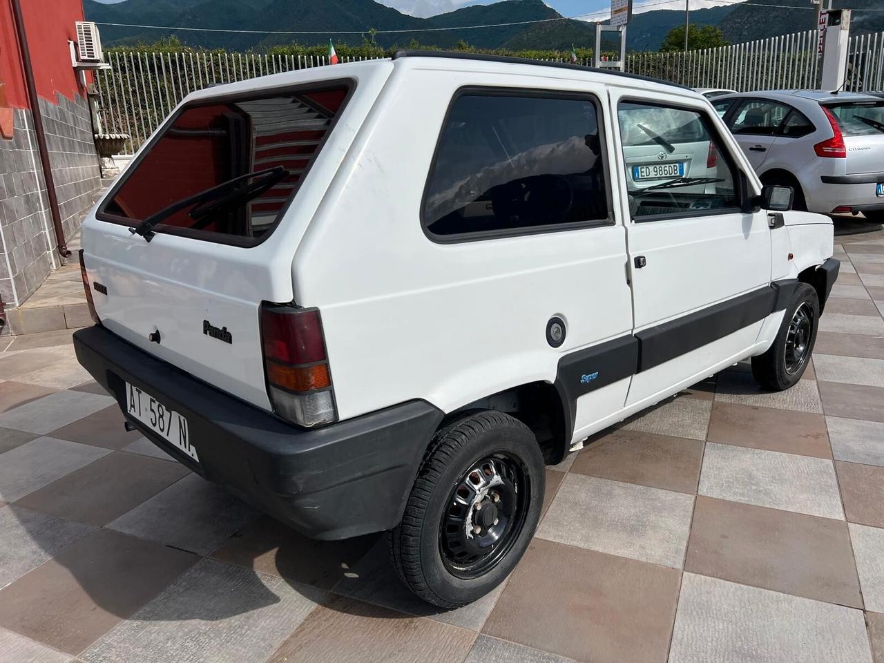 Fiat Panda 900 i.e. cat Jolly