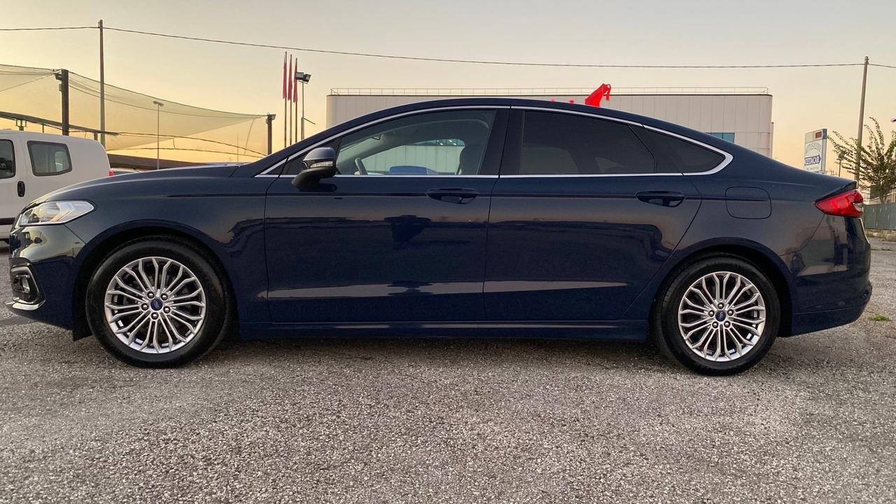 Ford Mondeo Full Hybrid 2.0 187 CV eCVT 4 porte Titanium Business