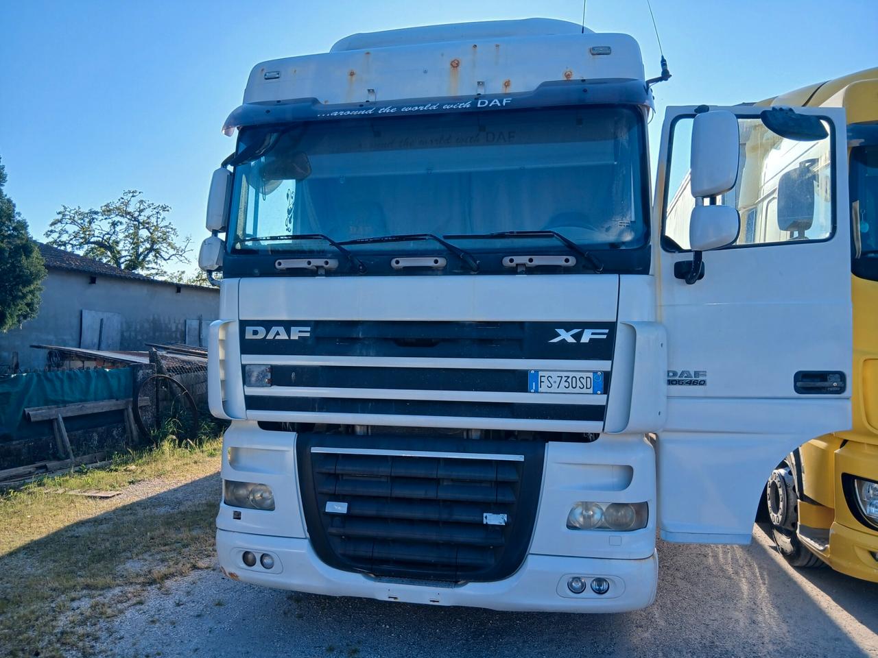 DAF 105 460