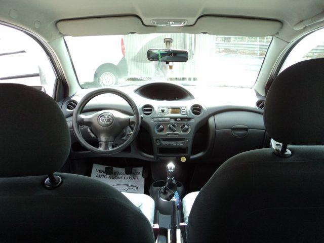 TOYOTA Yaris 1.0i 16V cat 3 porte Sol