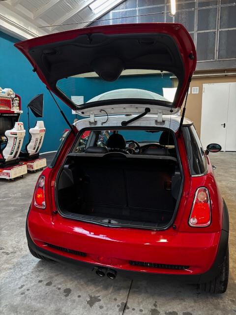 Mini 1.6 16V Cooper S - John Cooper WORKS