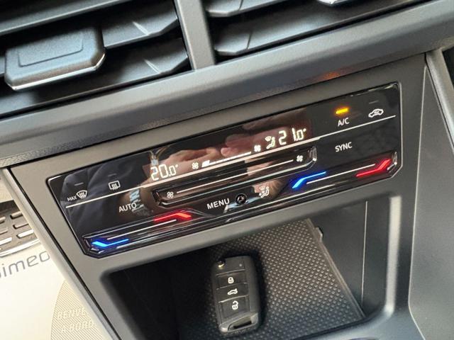 VOLKSWAGEN Taigo 1.0 TSI 116 CV DSG R-Line TETTO APR/PAN