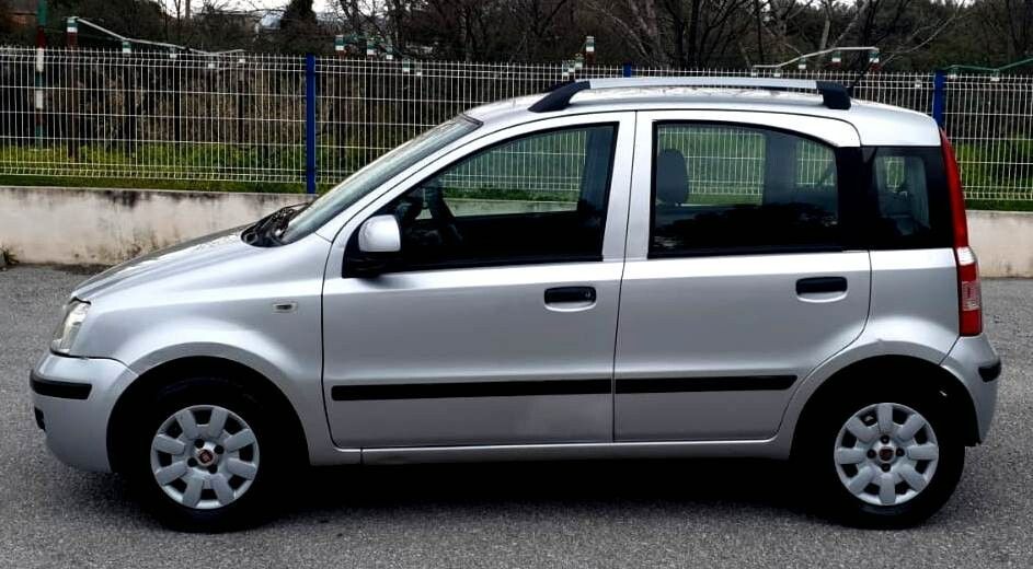 Fiat Panda 2010 photo 2