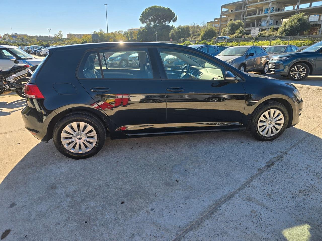 Volkswagen Golf 1.6 TDI 5p. Trendline BlueMotion Technology