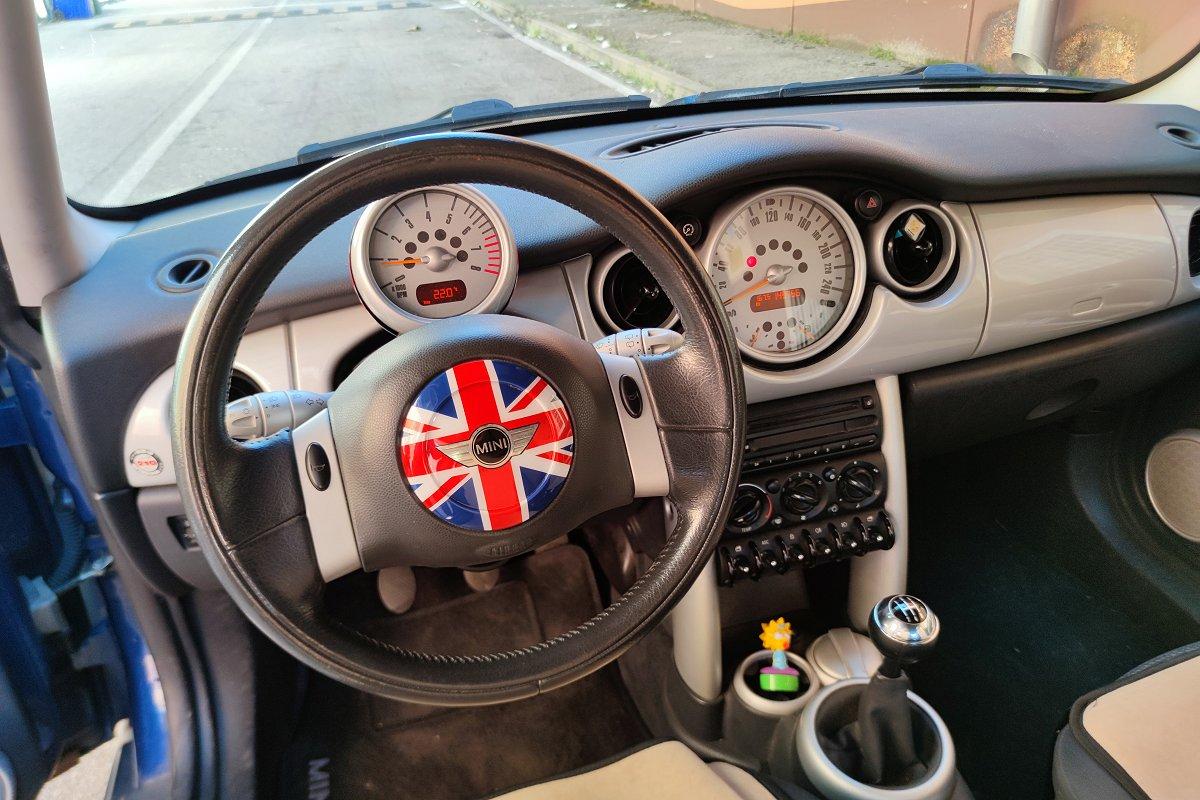 MINI Mini 1.6 16V Cooper