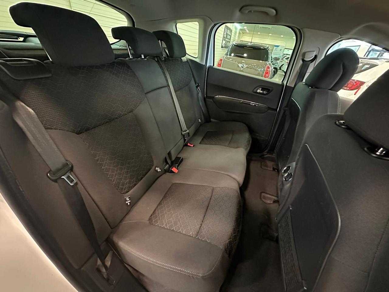 Peugeot 3008 BlueHDi 120 S&S Business