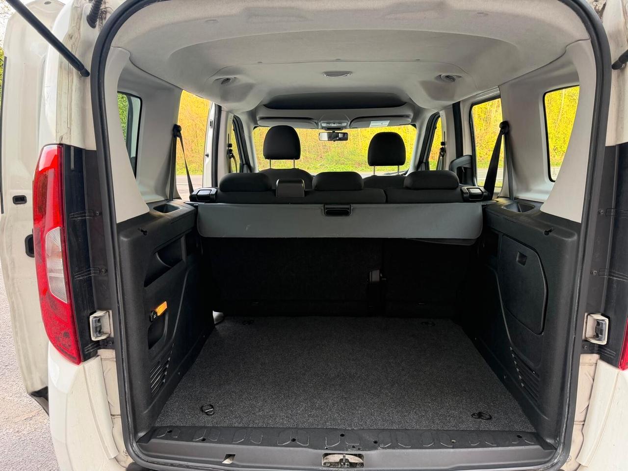 Fiat Doblò 5 POSTI 1.4 T-Jet 16V Lounge