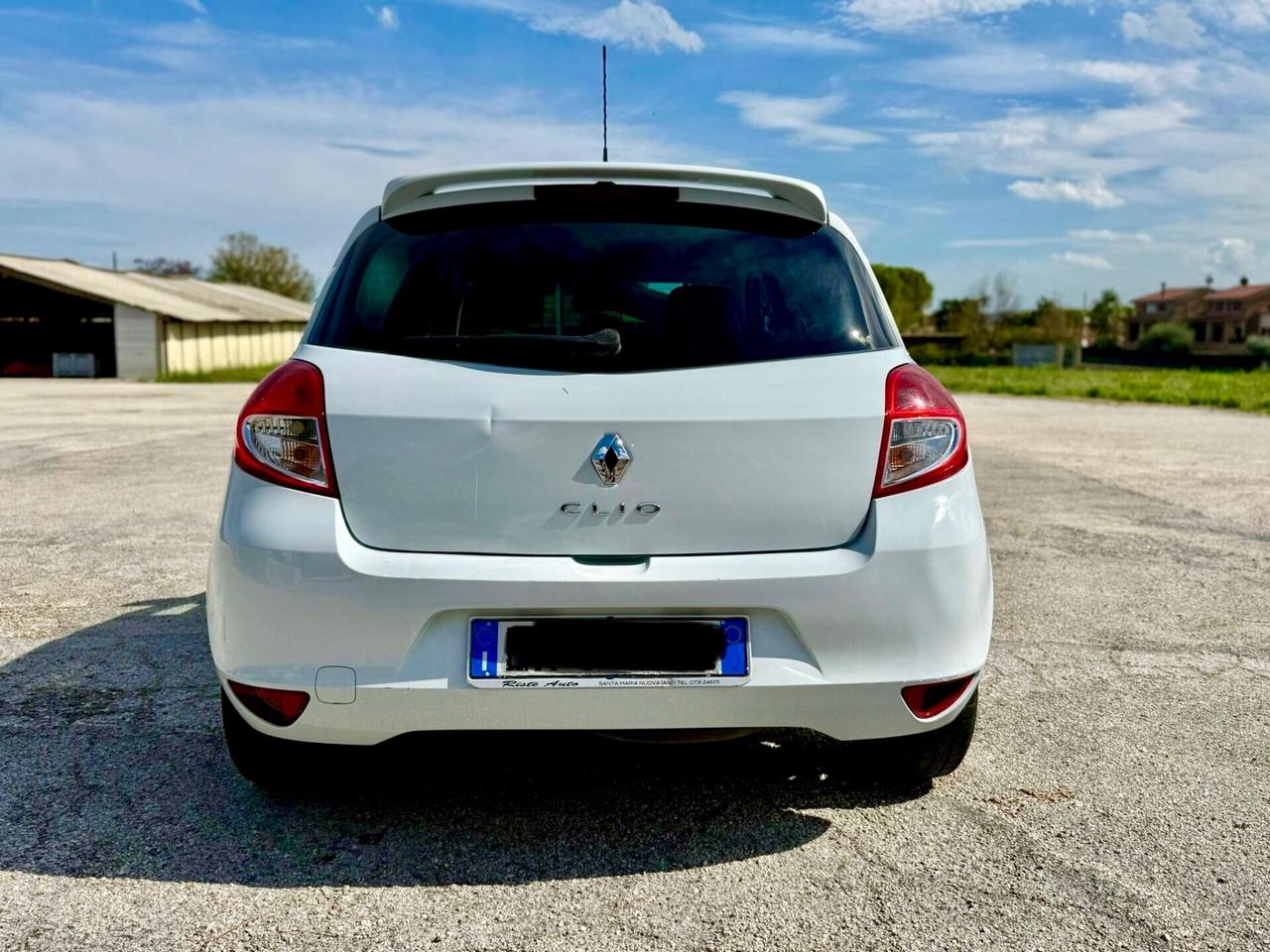Renault Clio 1.2 GPL 5porte neopatentati uniproprietario